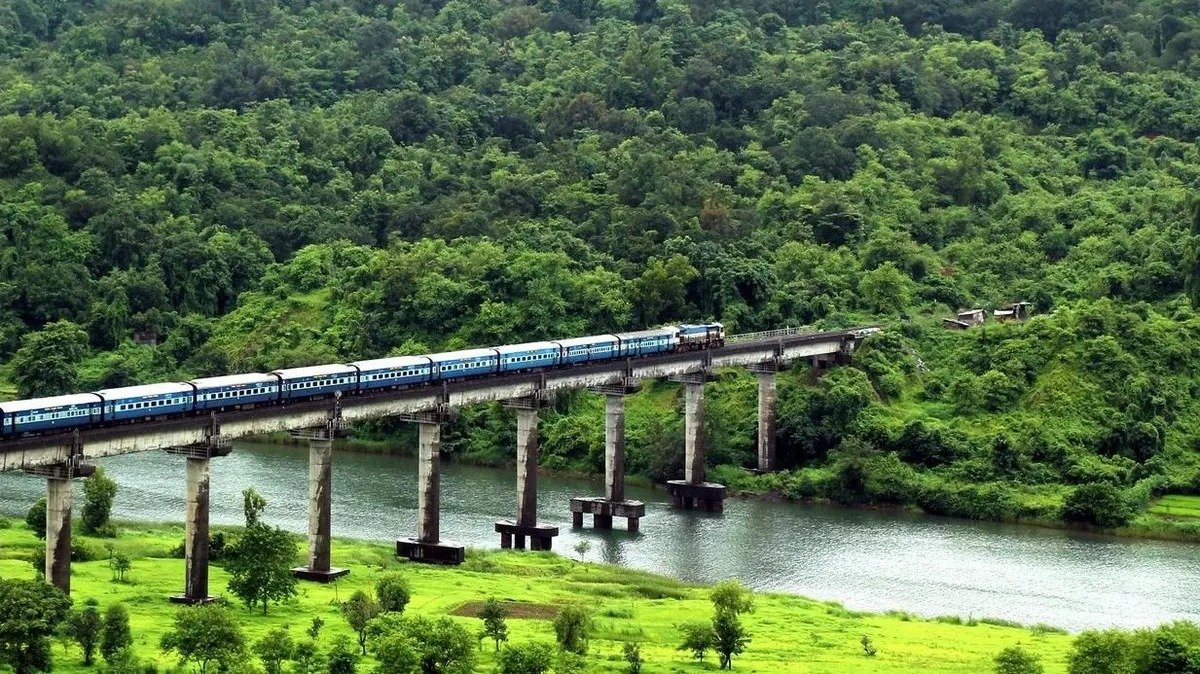 Shastri Bridge